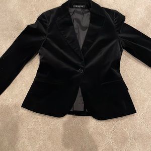 Theory black velvet blazer in size 4
